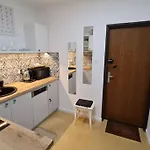 Apartament Południowy Z Balkonem 2 Osoby Warszawa