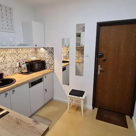 아파트 Poludniowy Z Balkonem 2 Osoby 바르샤바